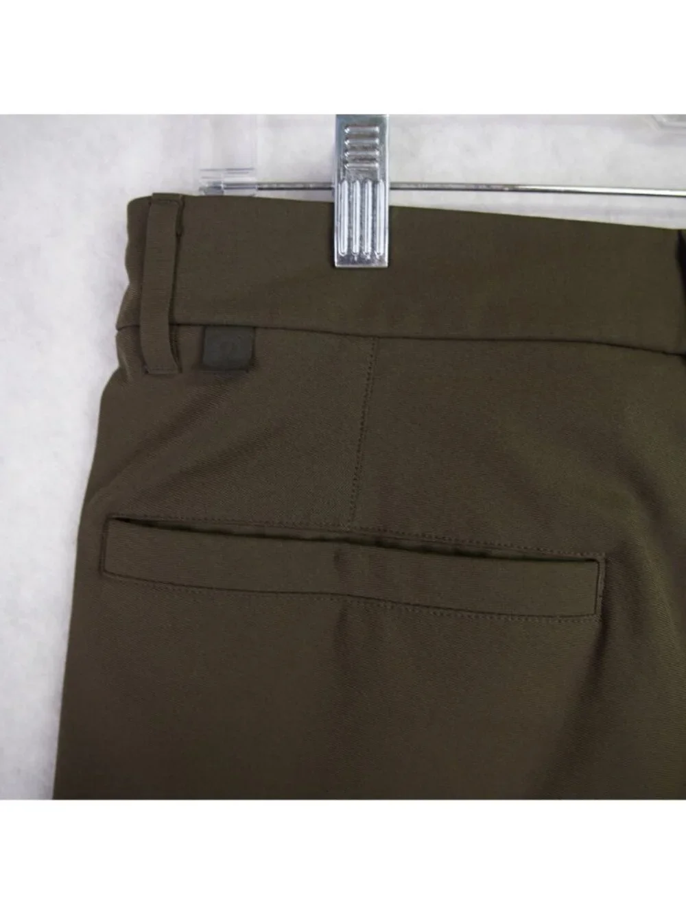Lululemon Mens Commission Slim Fit Pants Warpstreme Sz 30x28 Olive Green LM5439S